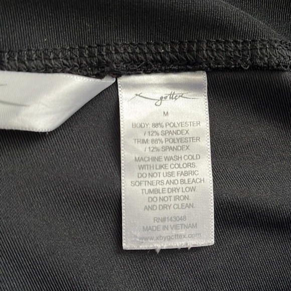 X by GOTTEX Cropped Leggings Athleisure Workout Yoga Tights, Size M - Picture 8 of 8